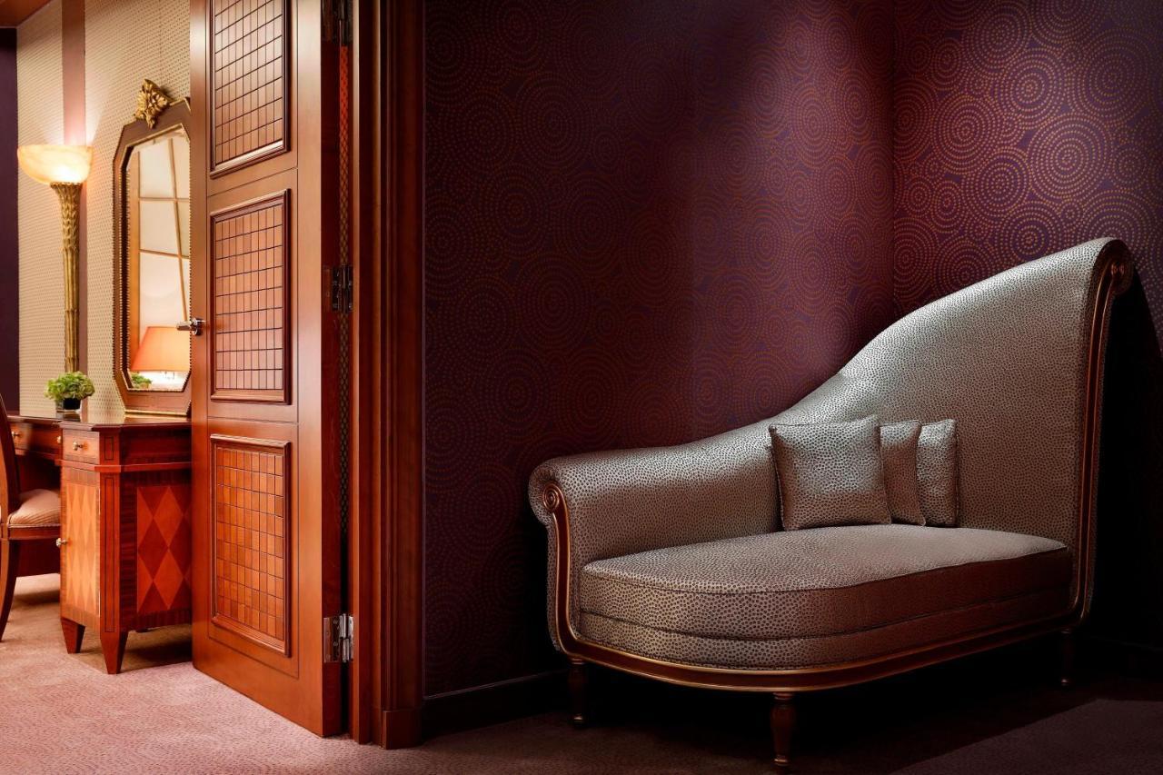 The Ritz-carlton Hotel 5*