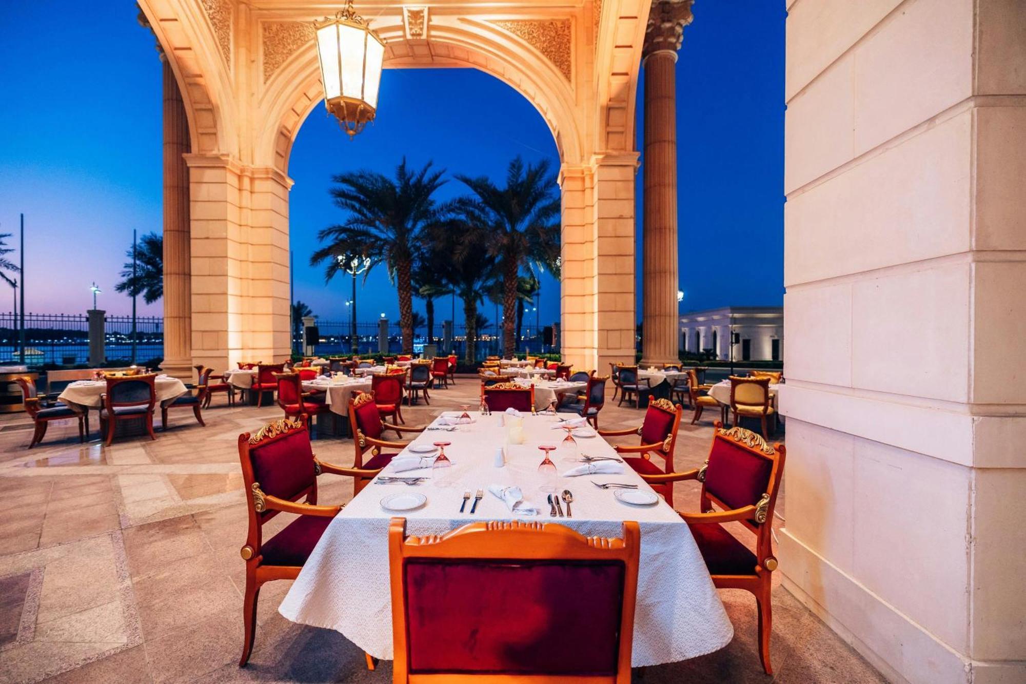Hotel The Ritz-carlton